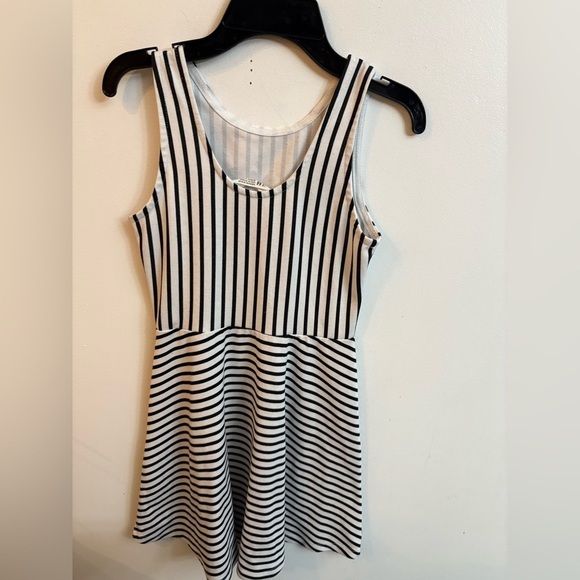 Disney Mickey Mouse Striped Kids Dress - Black and White 10 years - Picture 4 of 5